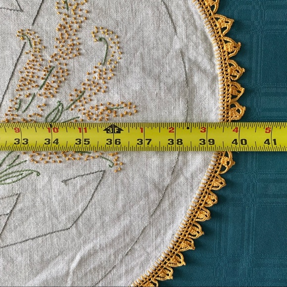 Vintage Tablecloth Embroidered Dresser Scarf Harvest wheat Corn Flowers Handmade - Picture 3 of 7